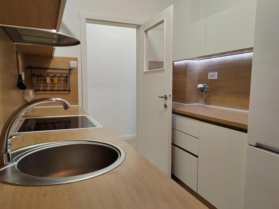 City Sqare Apartment Verde 斯科普里 外观 照片