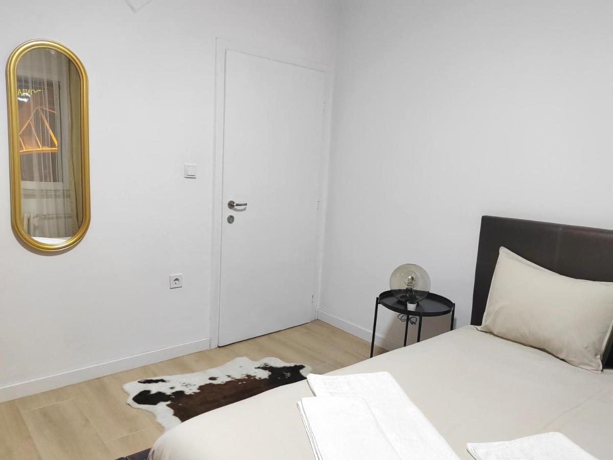 City Sqare Apartment Verde 斯科普里 外观 照片